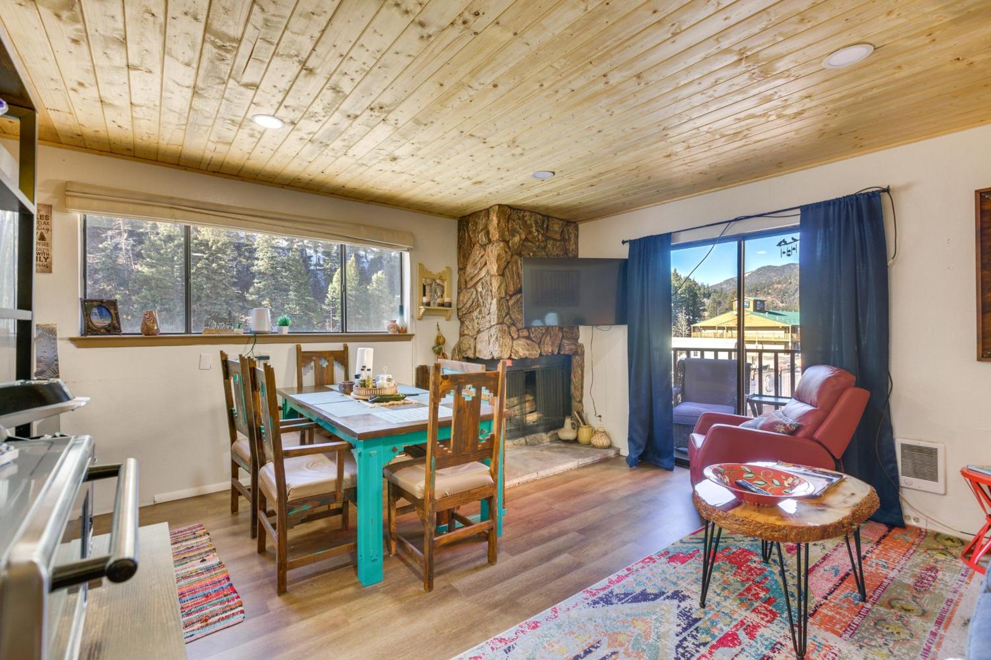Ski-In Red River Retreat Balcony, Mountain Views! Ngoại thất bức ảnh
