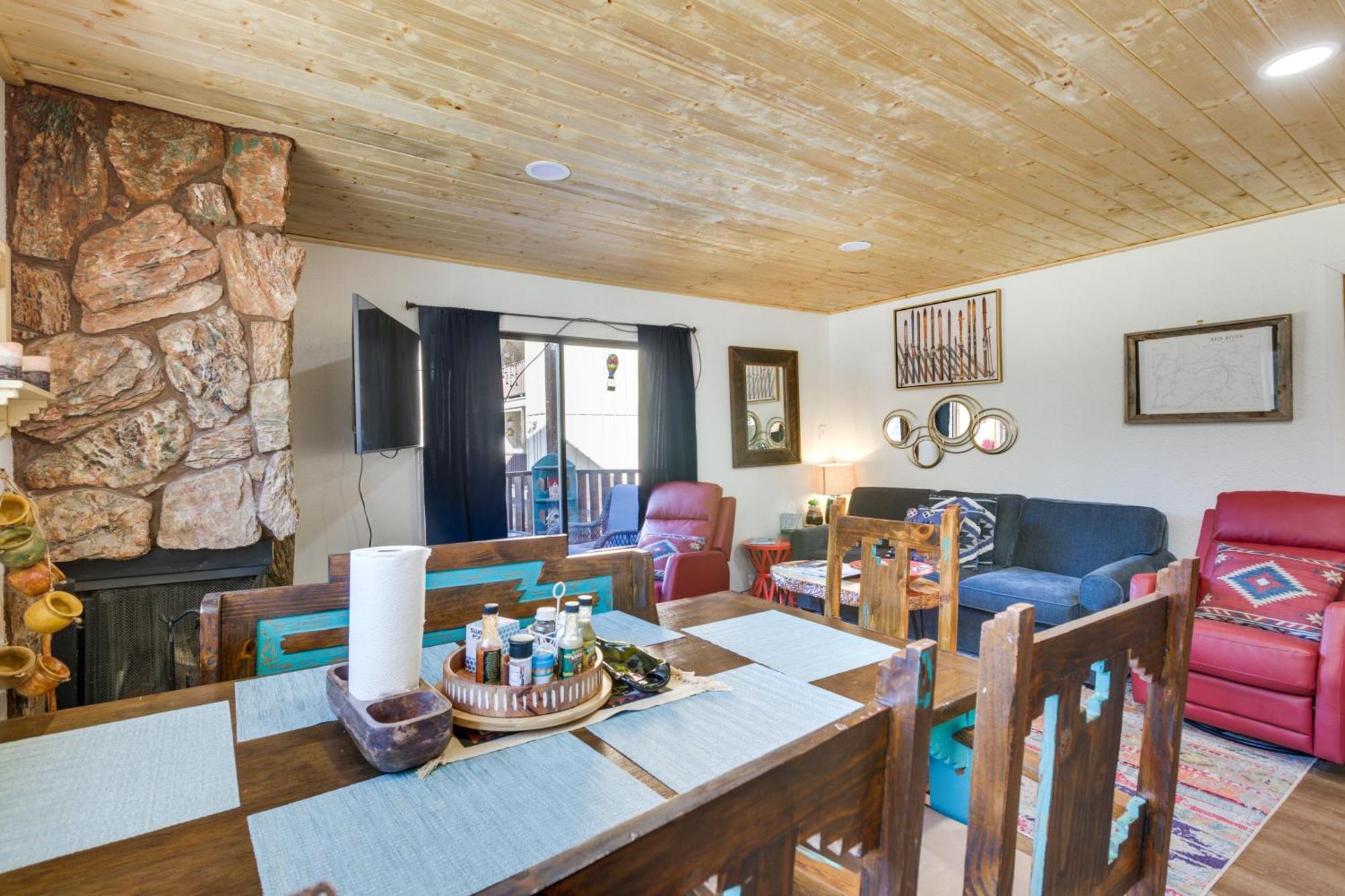 Ski-In Red River Retreat Balcony, Mountain Views! Ngoại thất bức ảnh